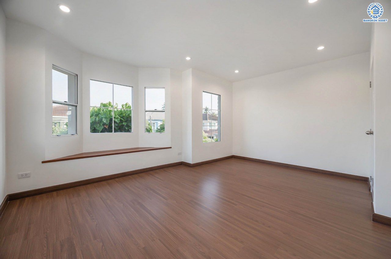 บ้านมือสองตกแต่งใหม่ แบรนด์ LH โครงการ ชัยพฤกษ์ บางบัวทอง หลังใหญ่ เนื้อที่ 94.2 ตร.ว. ฟังก์ชัน 3 ห้องนอน 3 ห้องน้ำ จอดรถได้ 4 คัน พร้อม Facilities ครบครัน บนทำเลเดินทางสะดวก ติดถนนบางกรวย-ไทรน้อย ใกล้เซ็นทรัลเวสต์เกต และรถไฟฟ้าสายสีม่วง "สถานีบางพลู"...